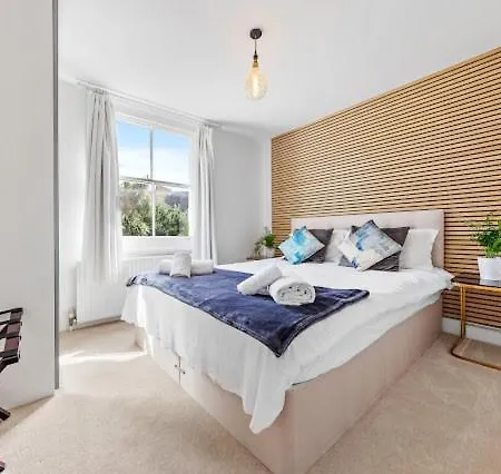 Imperial Wharf Chelsea 3 Bedroom